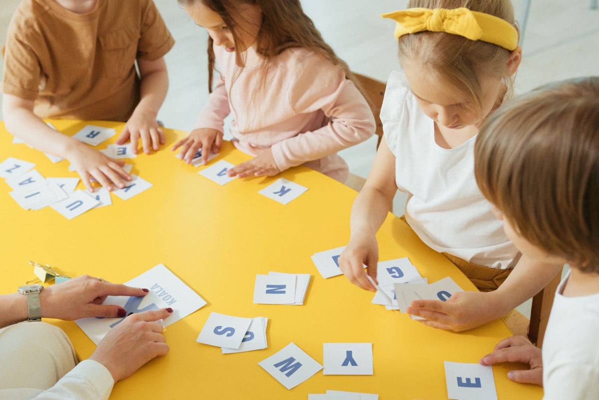 De Cáscara de Nuez | Juguetes Inteligentes y Libros Curiosos | Emociones, autoestima, habilidades sociales, comunicación, tolerancia a la frustración, estimulación cognitiva