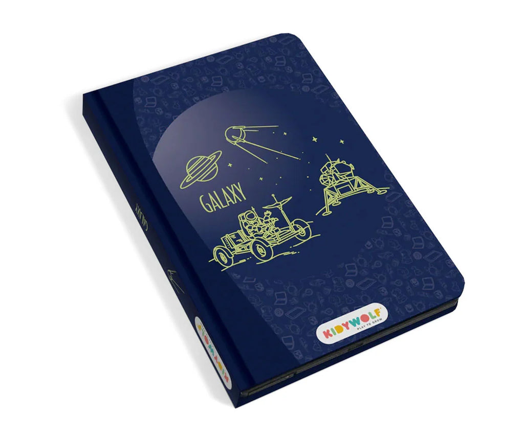 Kidydraw Mini Galaxia Kidywolf – Tablet de dibujo LCD con 30 ilustraciones transferibles de galaxia en 5 temáticas, ligera y compacta | De Cáscara de Nuez | dibujo, grafomotricidad, creatividad, imaginación, coordinación ojo-mano, motricidad, formato viaje, libro interactivo.